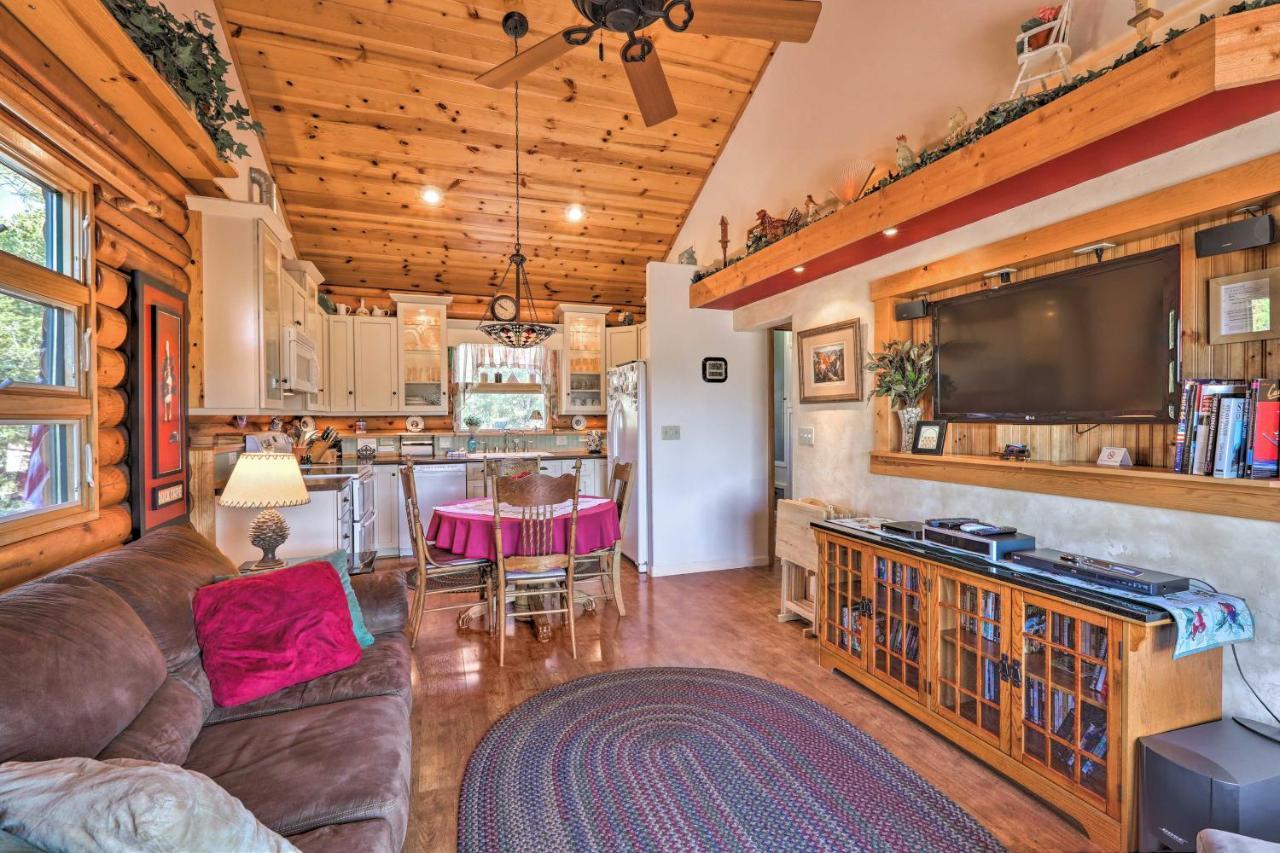 Quaint Williams Cabin Near Grand Canyon ภายนอก รูปภาพ